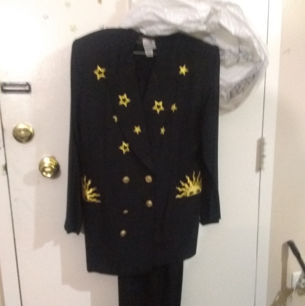 Woman's Ganto's pant suit